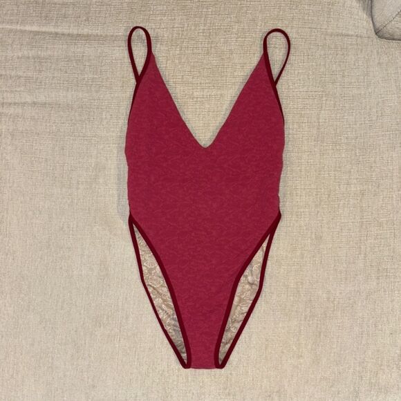 Free People Beach Amber One Piece Swimsuit Free-est Pink Berry Sz Small NWT NEW - Picture 5 of 9